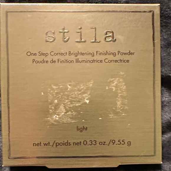 5/$50 🍁 Stila Color Correcting Concealer Palette - Picture 4 of 5